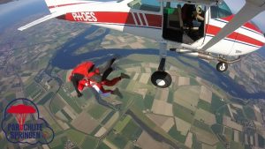 Skydive brevet - Parachutespringen.nl